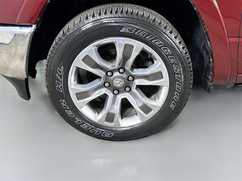 Used 2022 RAM 1500 Limited image 8