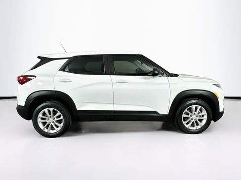 Used 2024 Chevrolet TrailBlazer LS FWD image 10