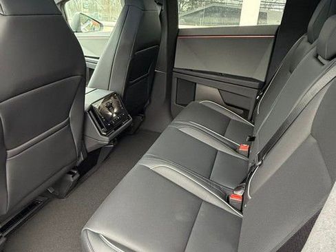 Used 2025 Tesla Cybertruck AWD Crew Cab image 28
