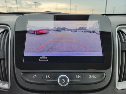 Used 2025 Chevrolet Malibu LT image 15