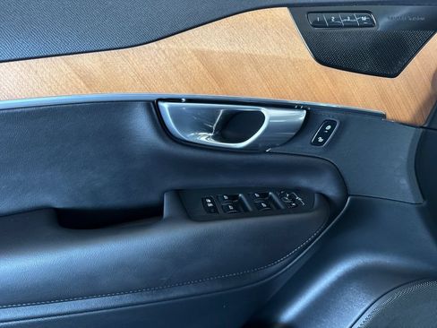 Certified 2023 Volvo XC90 T8 Plus AWD/4WD image 10