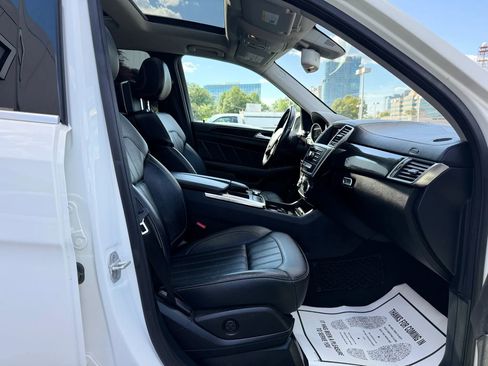 Used 2016 Mercedes-Benz GL 450 4MATIC image 40