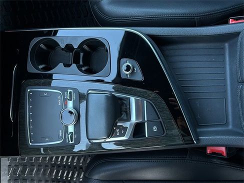 Used 2019 Audi Q7 3.0T Prestige w/ Prestige Package image 17