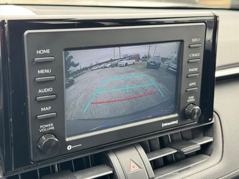 Used 2021 Toyota RAV4 XLE image 24