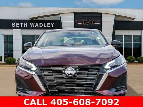Used 2025 Nissan Altima 2.5 SV FWD image 47