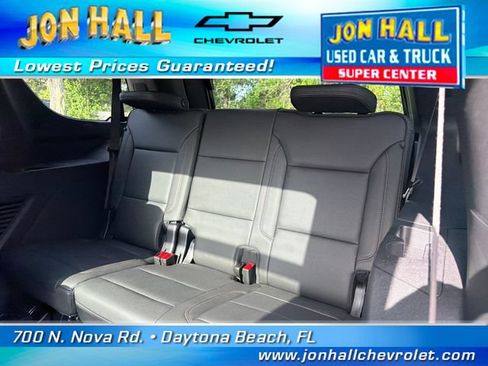 Used 2025 Chevrolet Tahoe High Country AWD/4WD image 23