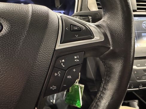 Used 2013 Ford Fusion SE image 14