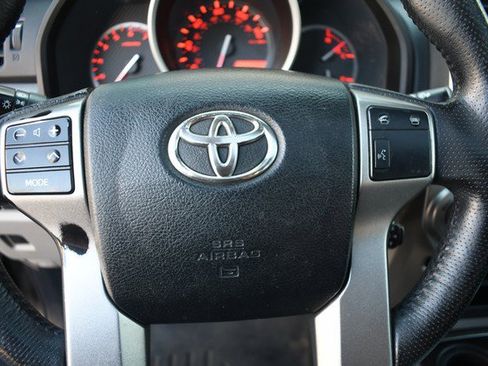Used 2011 Toyota 4Runner SR5 w/ Premium Pkg w/Leather AWD/4WD image 31
