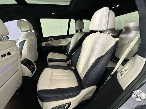 Used 2019 BMW X7 xDrive50i w/ Executive Package AWD/4WD image 23