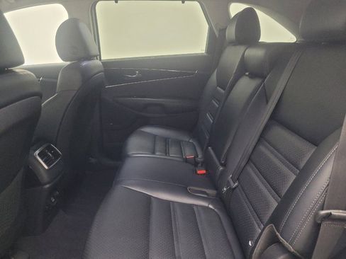 Used 2019 Kia Sorento EX w/ EX Touring Package AWD/4WD image 18