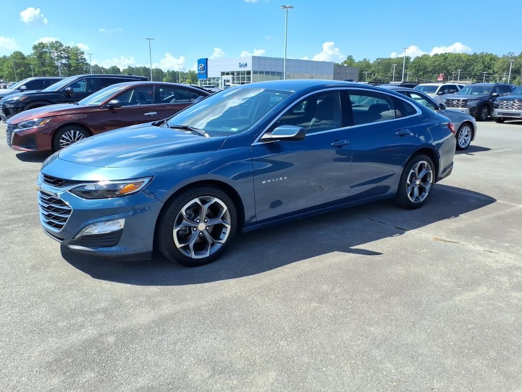 Used 2024 Chevrolet Malibu LT FWD image 3