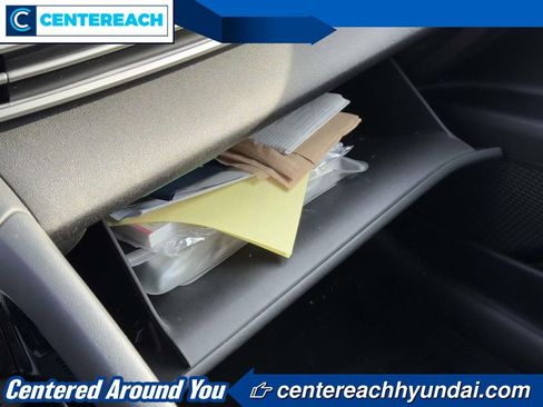 Used 2022 Hyundai Elantra Limited FWD image 33
