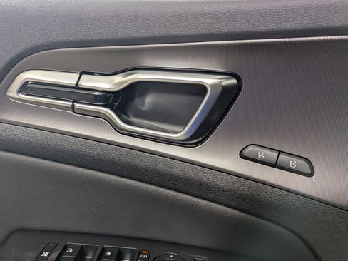 New 2026 Kia Sportage SX FWD image 14