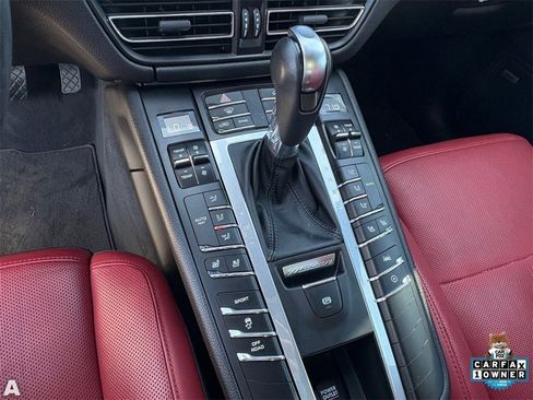 Used 2021 Porsche Macan S image 21