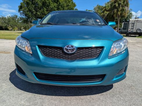 Used 2010 Toyota Corolla LE FWD image 12