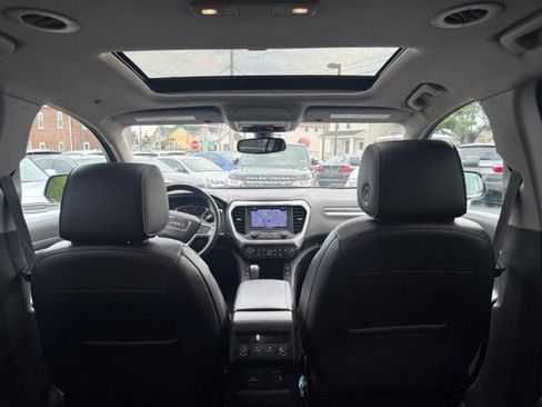Used 2019 GMC Acadia SLT AWD/4WD image 22