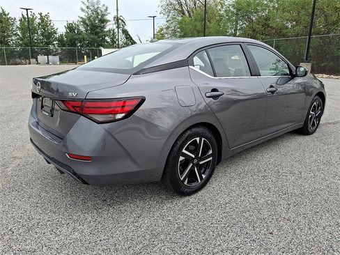 Used 2024 Nissan Sentra SV image 10
