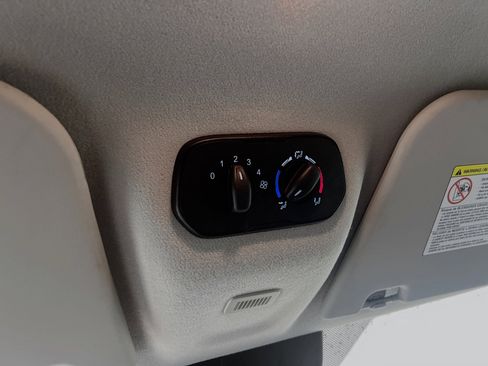 Used 2016 Ford Transit 350 XL RWD image 21