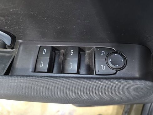 Used 2023 Chevrolet Colorado Z71 w/ Z71 Convenience Package 2 image 26