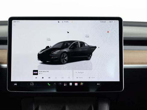 Used 2023 Tesla Model 3 Standard Range RWD image 33
