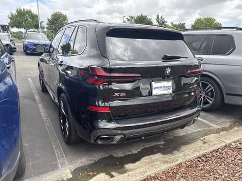 Used 2026 BMW X5 xDrive40i w/ M Sport Package AWD/4WD image 19