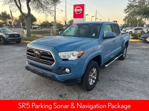 Used 2019 Toyota Tacoma SR5 image 3