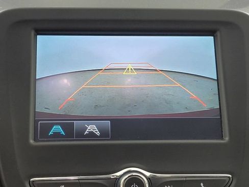 Used 2018 Chevrolet Equinox LT FWD image 34