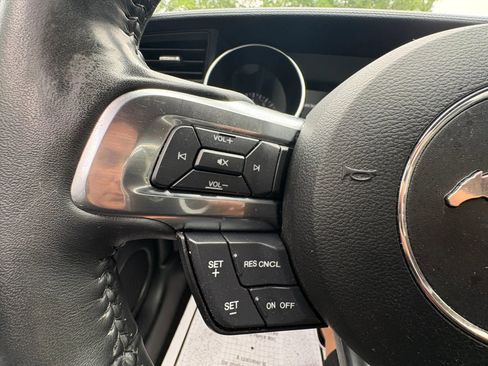 Used 2018 Ford Mustang GT RWD image 27