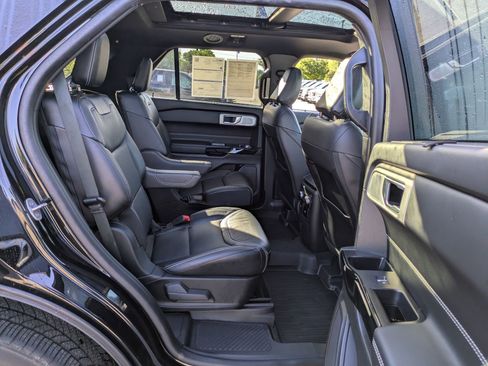 Used 2023 Ford Explorer ST w/ Equipment Group 401A AWD/4WD image 36