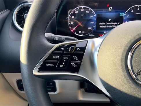 Used 2025 Mercedes-Benz GLA 250 4MATIC image 19