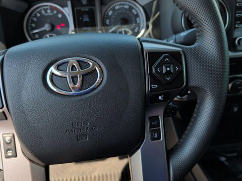 Used 2023 Toyota Tacoma SR5 AWD/4WD image 20