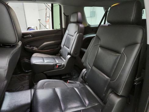Used 2020 GMC Yukon XL SLT RWD image 5