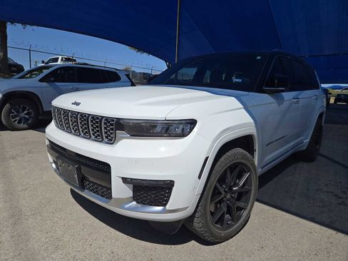 Used 2023 Jeep Grand Cherokee L Summit w/ Luxury Tech Group V image 1