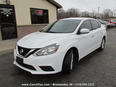 Used 2018 Nissan Sentra SV image 3