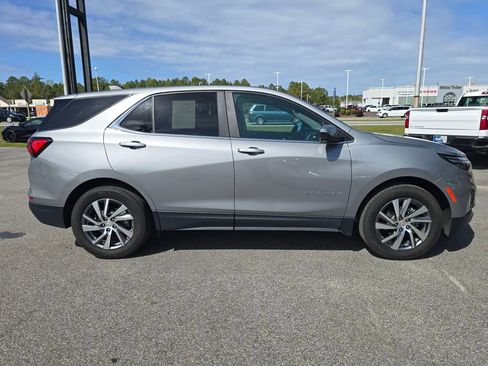 Used 2024 Chevrolet Equinox LT FWD image 6