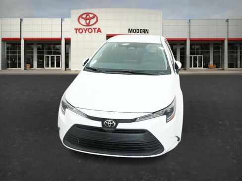New 2026 Toyota Corolla LE image 2