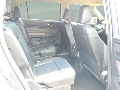 Used 2022 Volkswagen Atlas SE FWD image 17