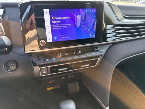 Used 2025 Toyota Camry LE FWD image 41
