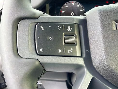 New 2026 Land Rover Defender 130 X-Dynamic SE AWD/4WD image 39