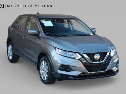 Used 2021 Nissan Rogue Sport S image 4