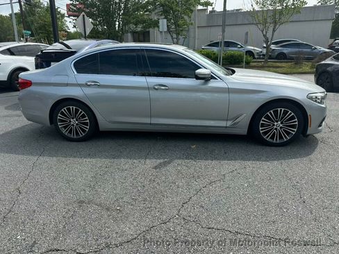 Used 2018 BMW 530i RWD image 8