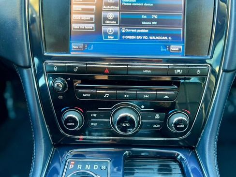 Used 2011 Jaguar XJ L image 29