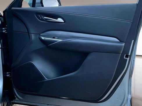 Used 2024 Cadillac XT4 Premium Luxury image 18