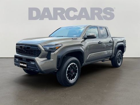 Used 2026 Toyota Tacoma TRD Off-Road AWD/4WD image 3