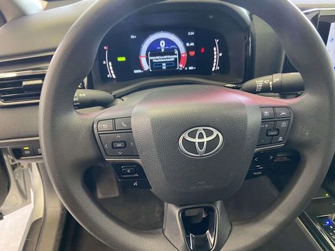 Certified 2025 Toyota Camry LE FWD image 20