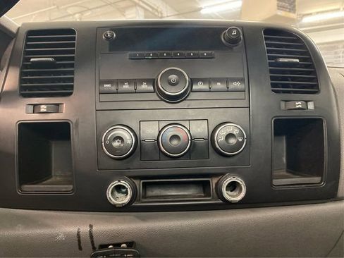 Used 2007 Chevrolet Silverado 3500 W/T w/ Snow Plow Prep Package image 26