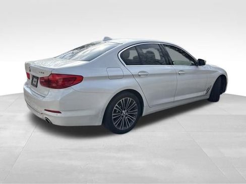 Used 2019 BMW 530i image 11