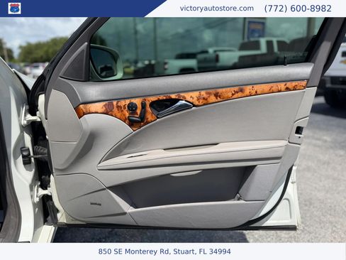 Used 2007 Mercedes-Benz E 350 Sedan image 17