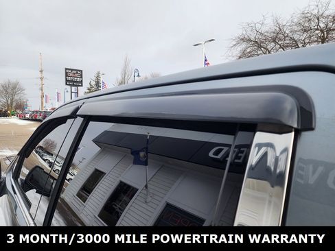 Used 2020 GMC Sierra 1500 SLT w/ SLT Premium Package image 16