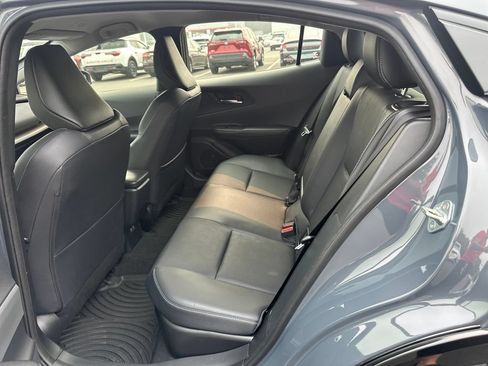 Used 2024 Toyota Prius XLE FWD image 12